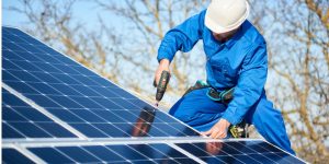 Installation Maintenance Panneaux Solaires Photovoltaïques à Courmont